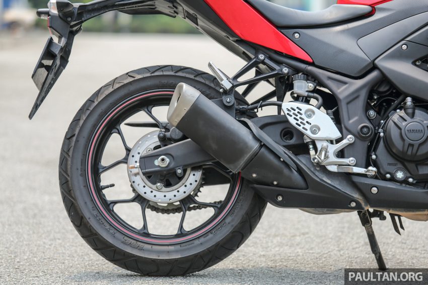 REVIEW: 2015 Yamaha YZF-R25 – fun with the baby ‘R’ 493069