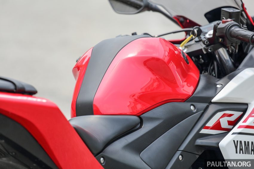 REVIEW: 2015 Yamaha YZF-R25 – fun with the baby ‘R’ 493074