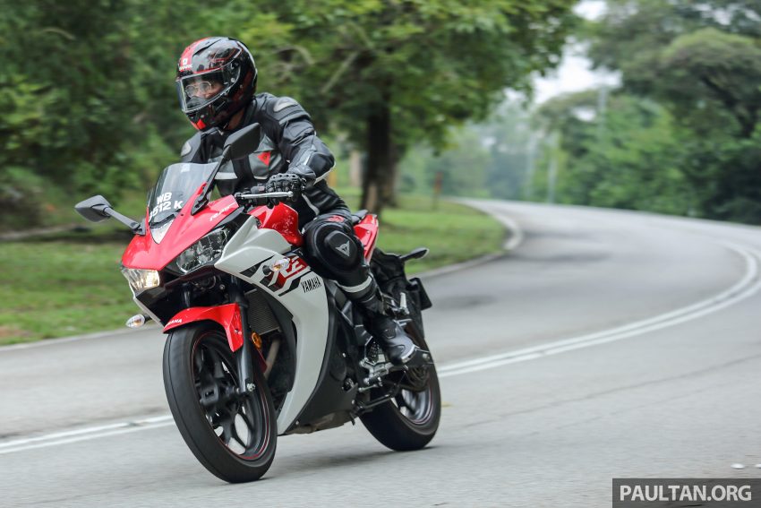 REVIEW: 2015 Yamaha YZF-R25 – fun with the baby ‘R’ 493100