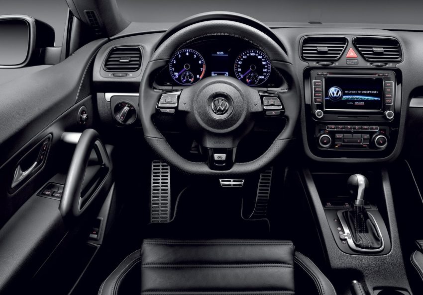 Volkswagen Scirocco R Black Style diperkenalkan 492501