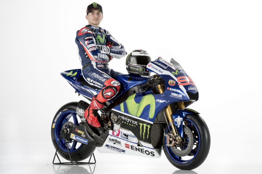 VIDEO: Jorge Lorenzo takes the Yamaha YZF-M1 simulator for a spin in Spain ahead of Catalunya GP 503164