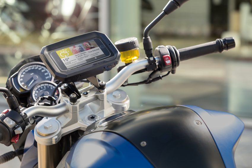 BMW Motorrad smartphone cradle – only 195 euro 514307