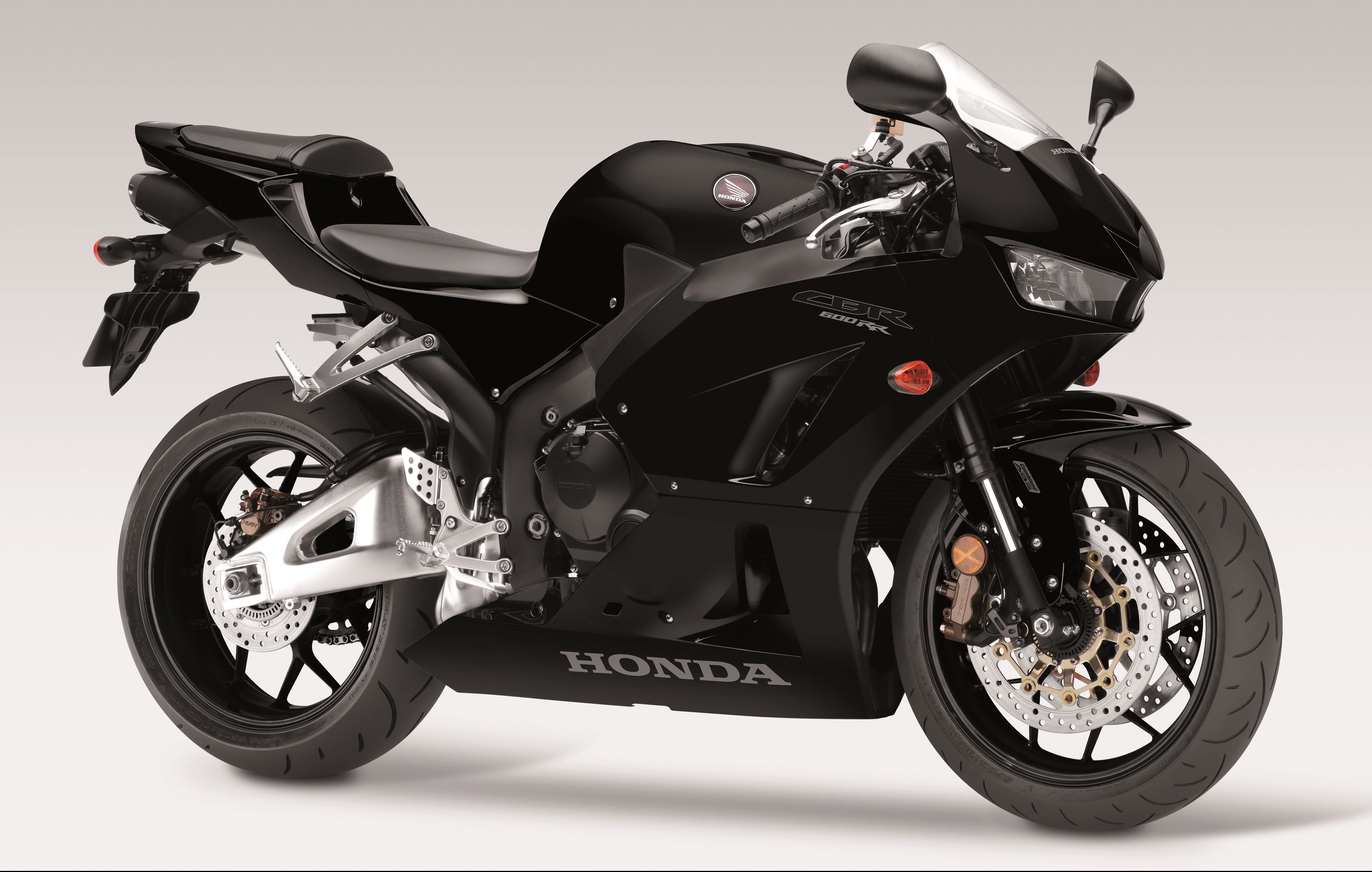 Мотоцикл honda rr. Honda cbr600rr. Мотоцикл Honda CBR 600. Honda cbr600rr 2013. Honda 600rr.