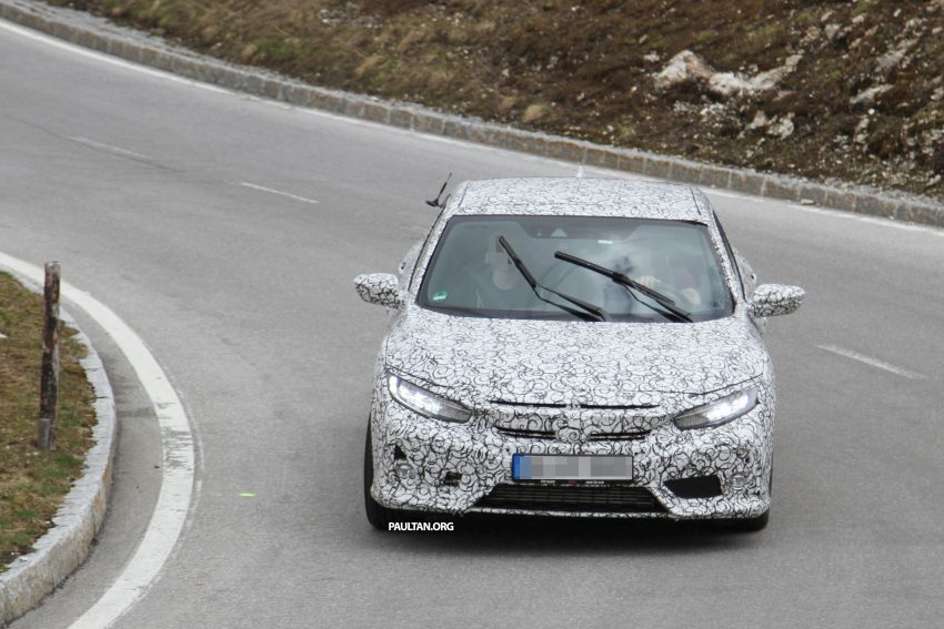 SPYSHOTS: 2017 Honda Civic Hatchback in the Alps 505075