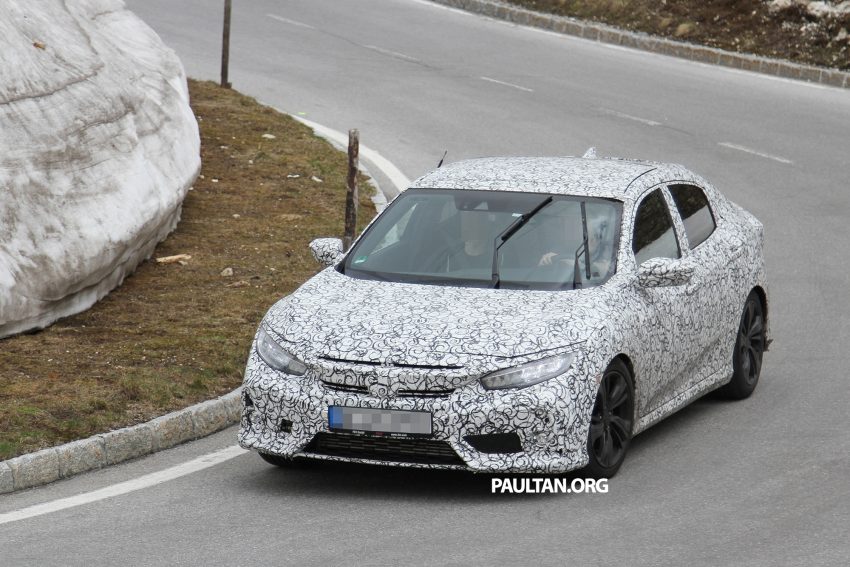 SPYSHOTS: 2017 Honda Civic Hatchback in the Alps 505078