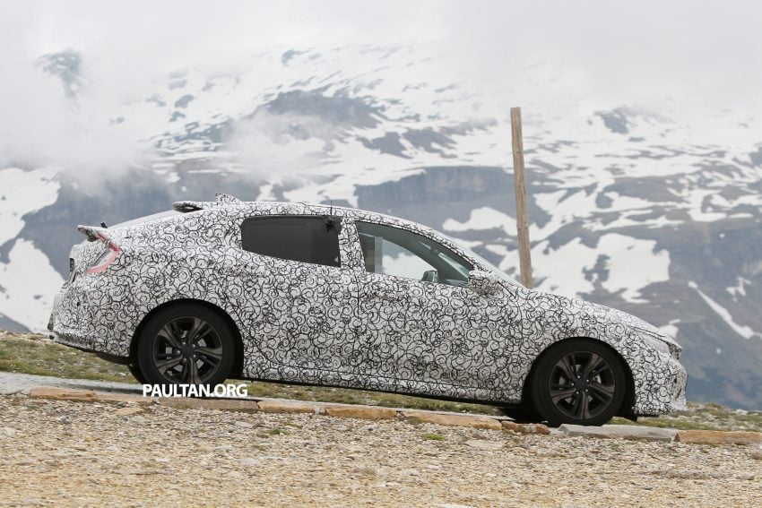 SPYSHOTS: 2017 Honda Civic Hatchback in the Alps 505071