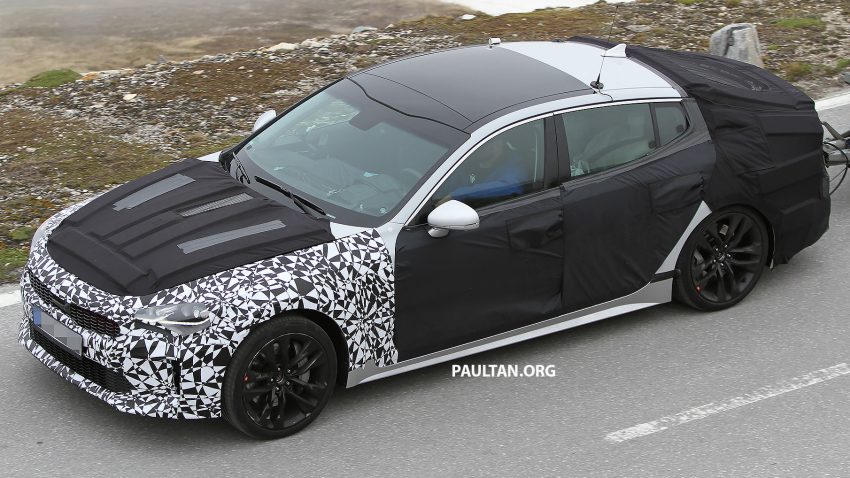 SPYSHOTS: Kia GT reveals some more of its curves 508787