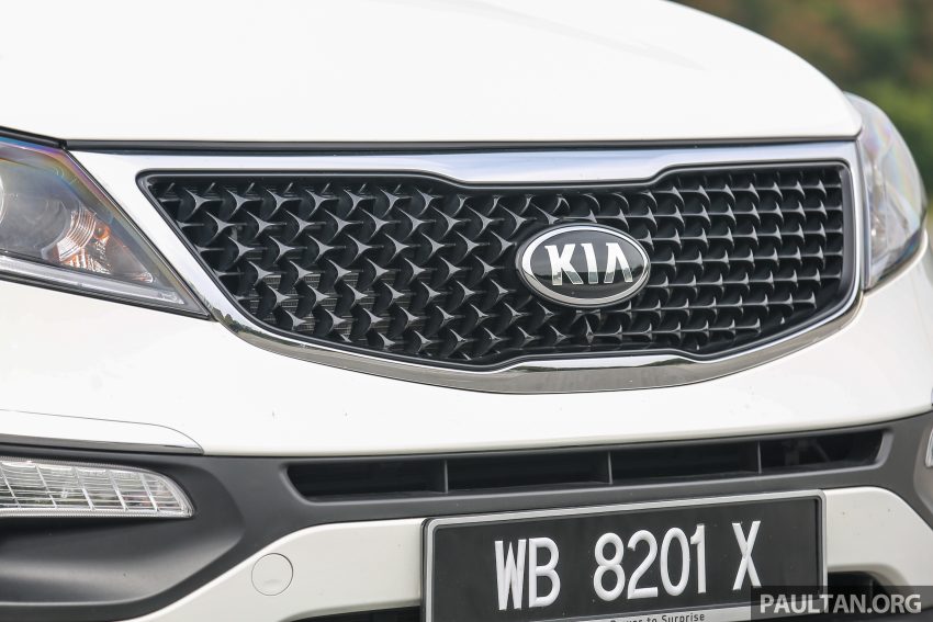 GALLERY: Kia Sportage – new QL together with old SL 510763