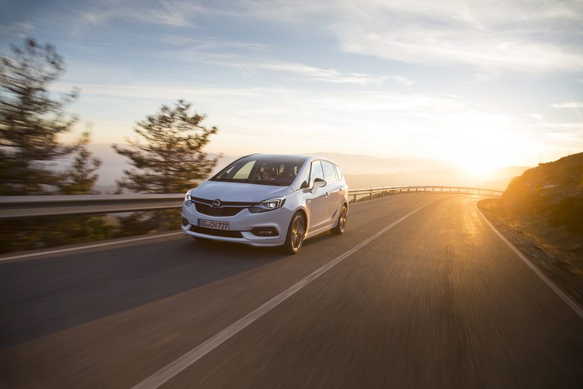 Opel/Vauxhall Zafira facelift unveiled with new face 501939