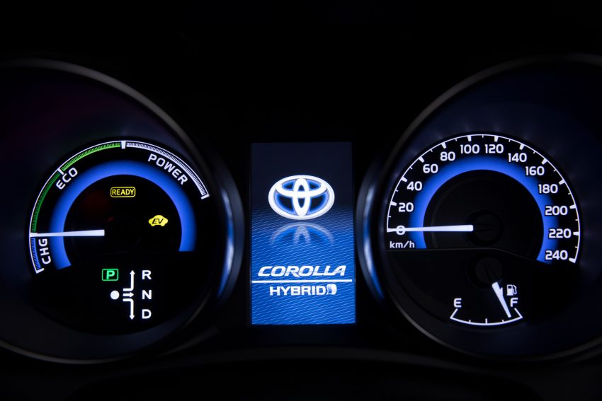 Toyota Corolla Hybrid hatch on sale in OZ – RM82k 508508