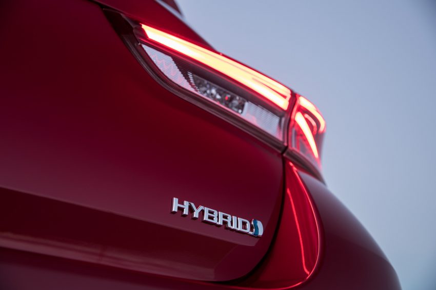 Toyota Corolla Hybrid hatch on sale in OZ – RM82k 508515