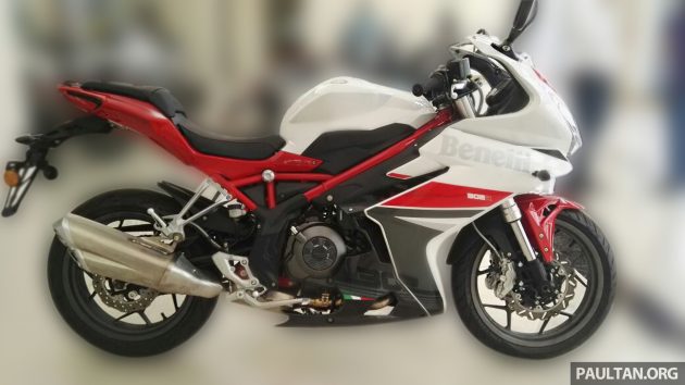 2016 Benelli T302R and T125 -4