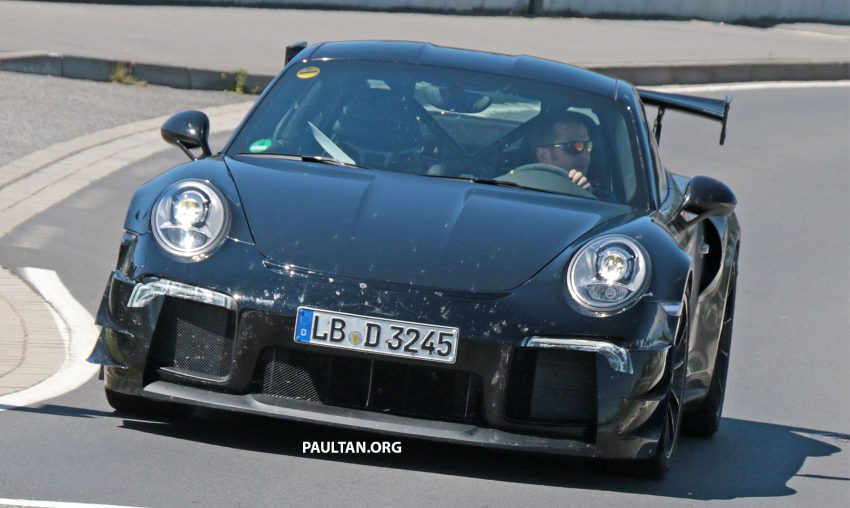 SPIED: Porsche 991 GT2 RS – more vents, more wings 518857
