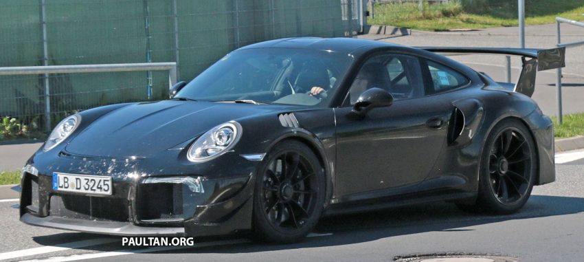 SPIED: Porsche 991 GT2 RS – more vents, more wings 518849