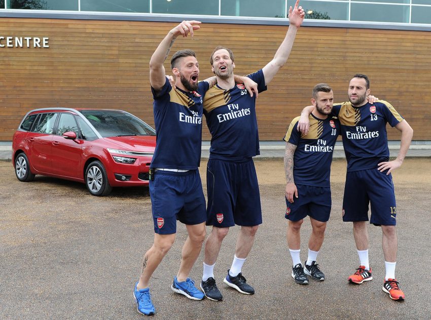 Arsenal players tackle ‘packing rage’ with Citroen 519160