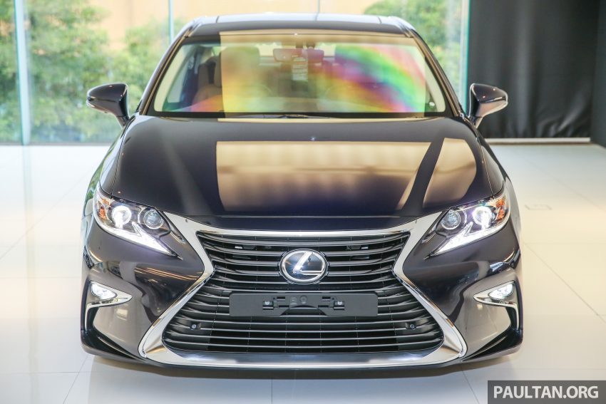 GALERI: Lexus ES 250 Luxury edisi terhad – dua warna eksklusif, kekemasan dalaman Bamboo, 50 unit 524019