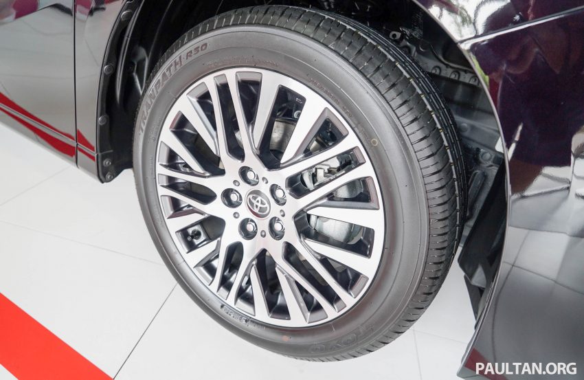 Toyota Alphard dan Vellfire – model spesifikasi Malaysia telah dipamerkan di Mitsui Outlet Park 524610