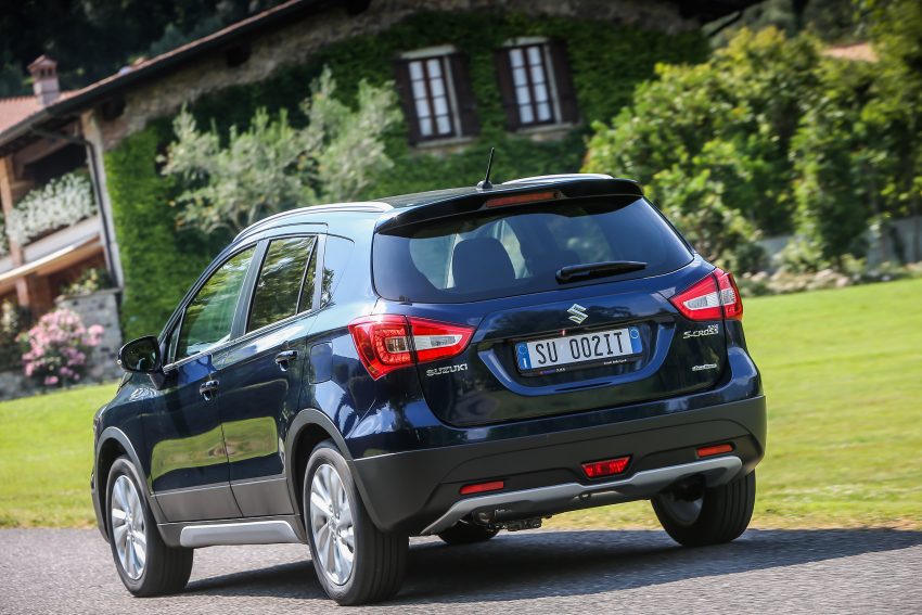Suzuki S-Cross facelift launched in Italy with turbos 523775