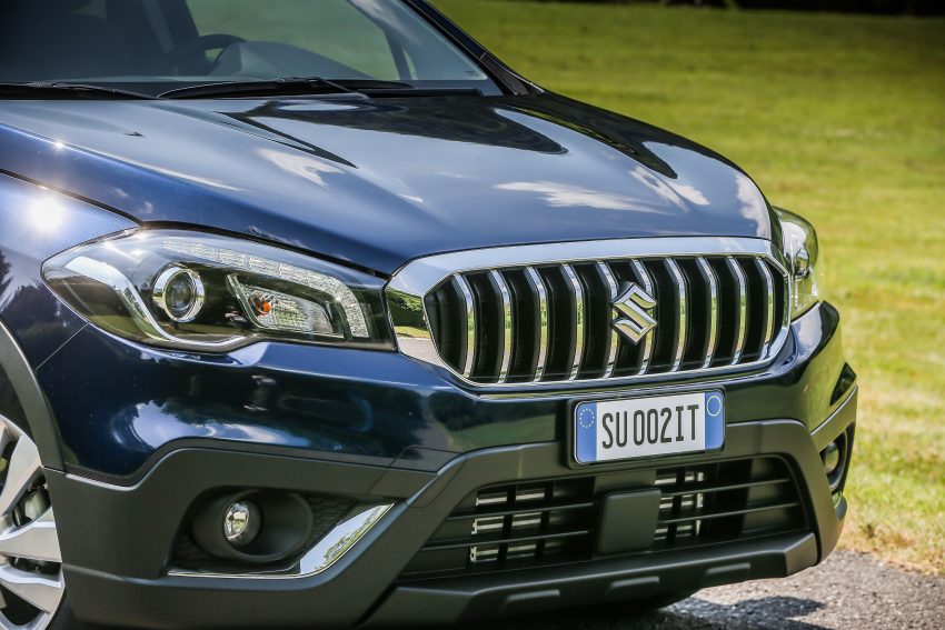Suzuki S-Cross facelift launched in Italy with turbos 523793