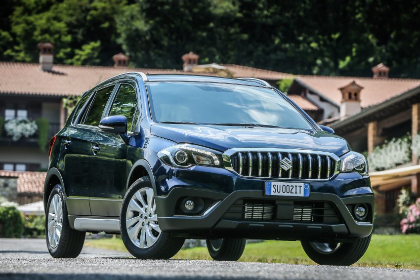 Suzuki S-Cross facelift launched in Italy with turbos 523796