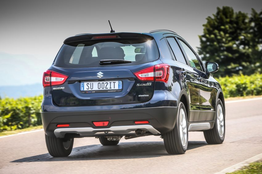 Suzuki S-Cross facelift launched in Italy with turbos 523808