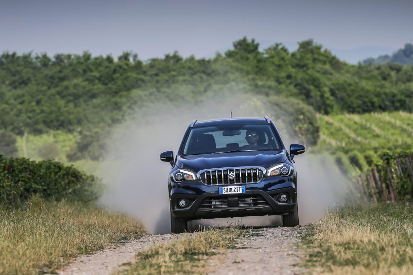 Suzuki S-Cross facelift launched in Italy with turbos 523766
