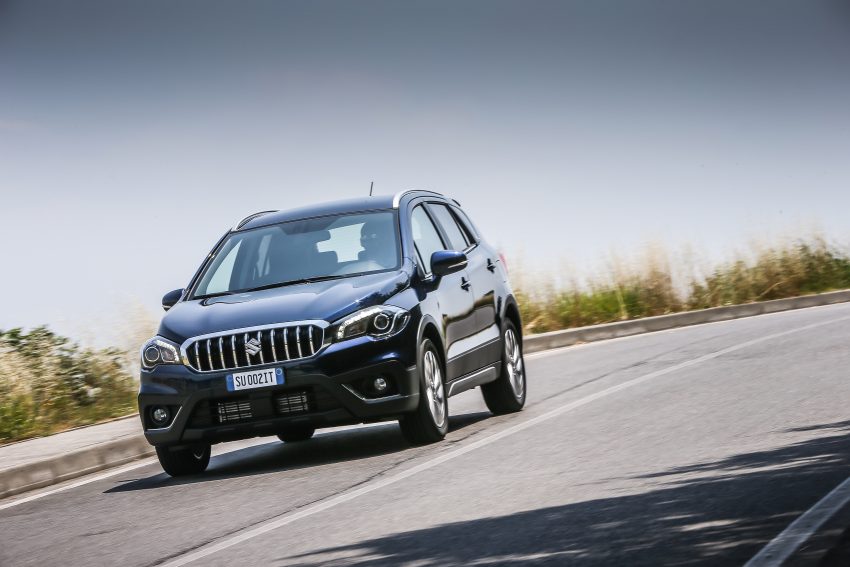 Suzuki S-Cross facelift launched in Italy with turbos 523815