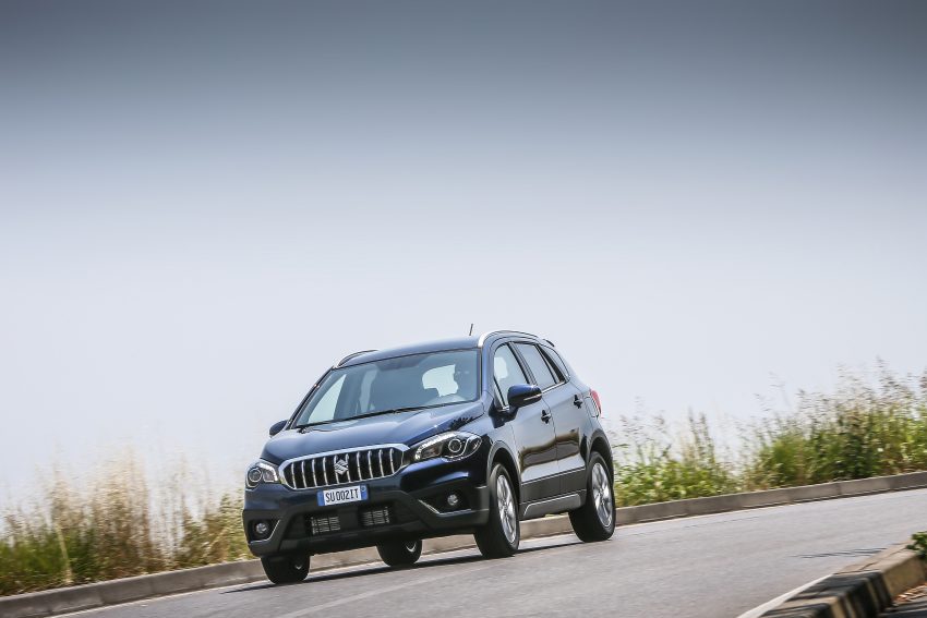 Suzuki S-Cross facelift launched in Italy with turbos 523816
