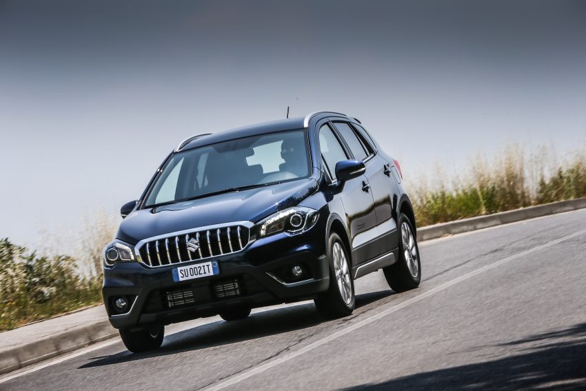 Suzuki S-Cross facelift launched in Italy with turbos 523818
