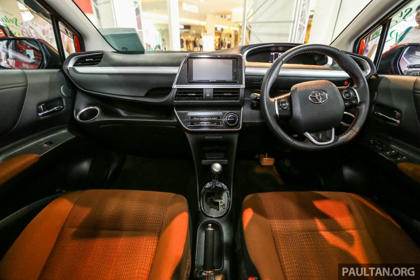 GALLERY: 2016 Toyota Sienta at Mitsui Outlet Park 516445