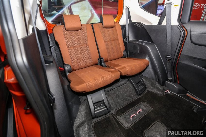 GALLERY: 2016 Toyota Sienta at Mitsui Outlet Park 516454