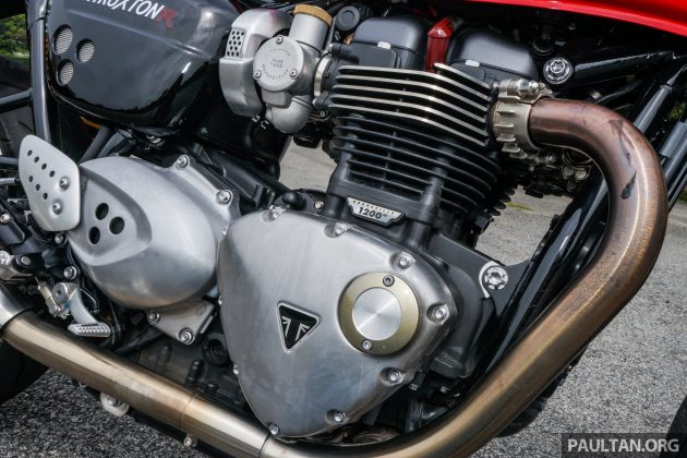 Triumph Thruxton R 10