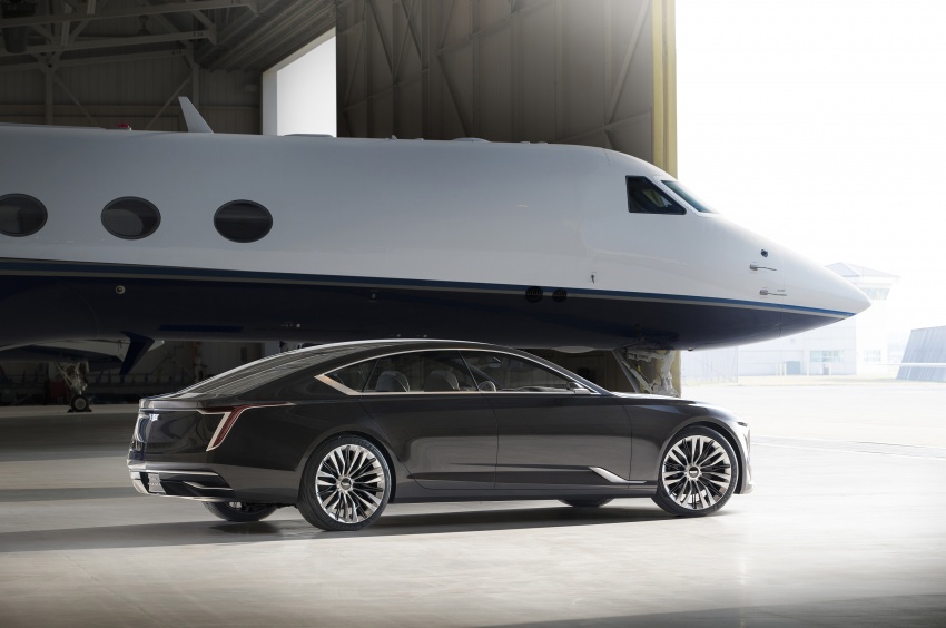 Cadillac Escala Concept unveiled at Pebble Beach, previews future design language for upcoming models 537489