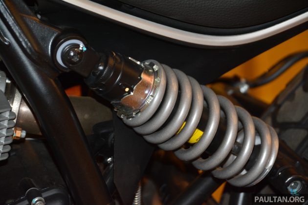 2016 Ducati SCrambler Sixty2 -18