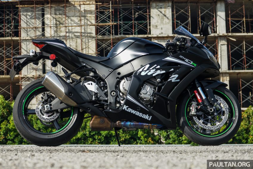 REVIEW: 2016 Kawasaki Ninja ZX-10R – road or race? 528711