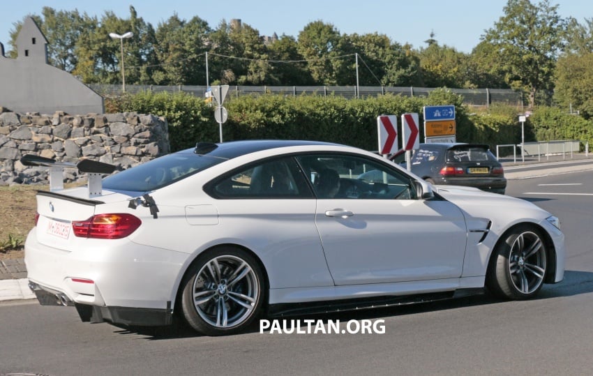 SPYSHOTS: BMW M4 sighted with more aero goodies 541423