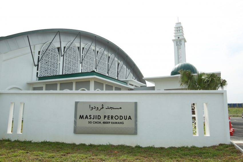 Perodua rasmi masjid di ibu pejabatnya di Rawang 530754