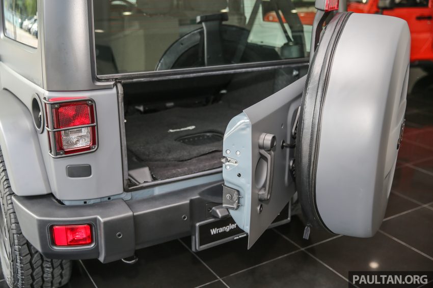 GALLERY: Jeep Wrangler Merdeka Edition package now available – RM39,999 while stocks last 528557