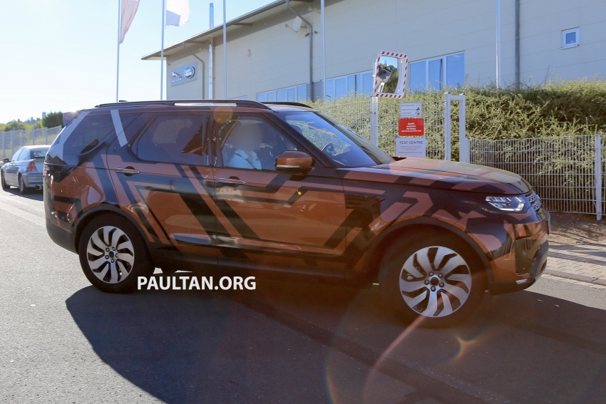 SPYSHOTS: 2017 Land Rover Discovery 5 almost nude 540195
