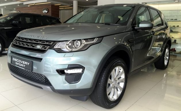 Land Rover Discovery Sport_Showroom_2