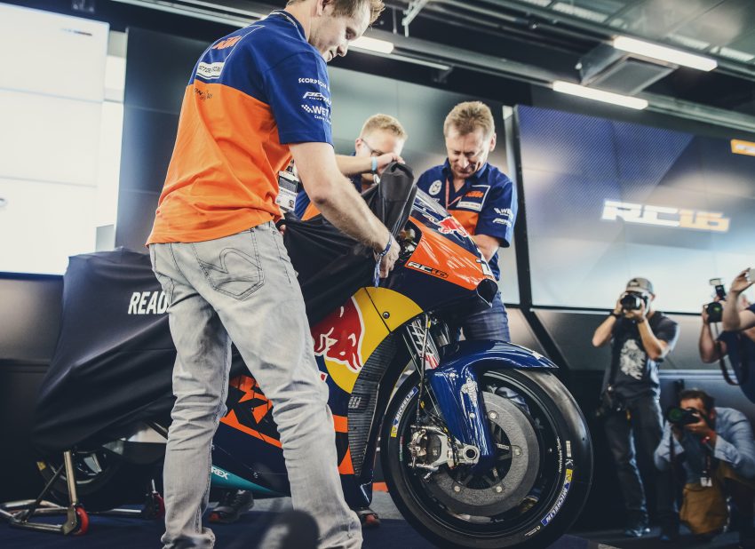 2017 KTM RC16 MotoGP racebike debuts in Austria 536072