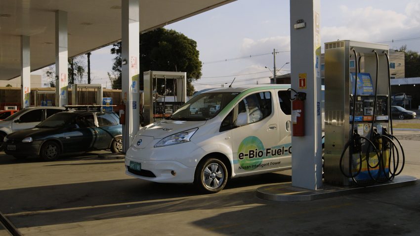 Nissan unveils world’s first solid-oxide fuel cell vehicle 530585