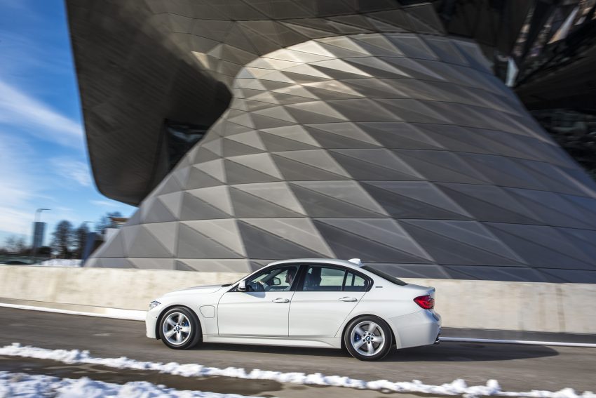 BMW 330e iPerformance di Malaysia tidak lama lagi – 248 hp/420 Nm, sedan plug-in hybrid, dari RM240k? 528459