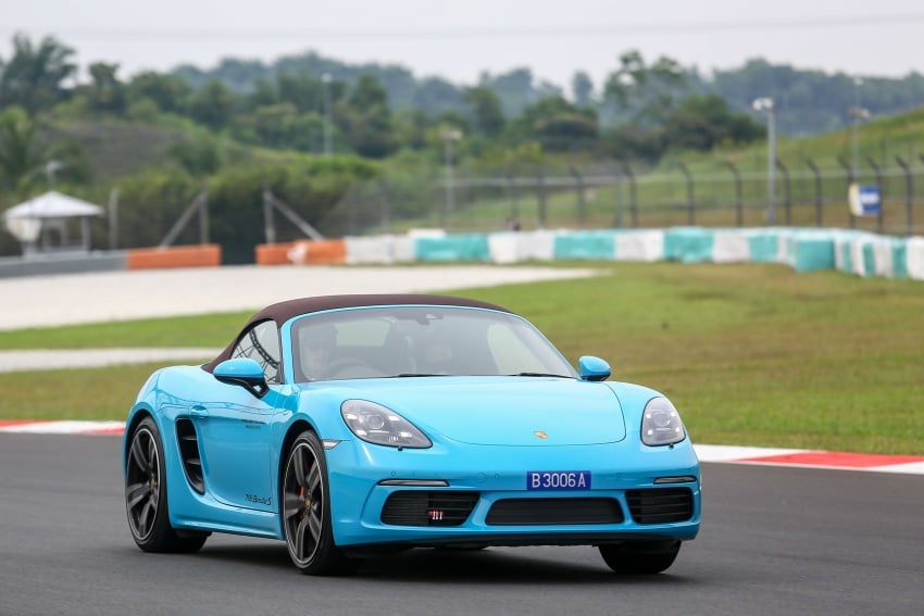 Porsche 718 Boxster dan 718 Boxster S – Pemanduan di litar yang menguji kemampuan mengendali kuasa 540815