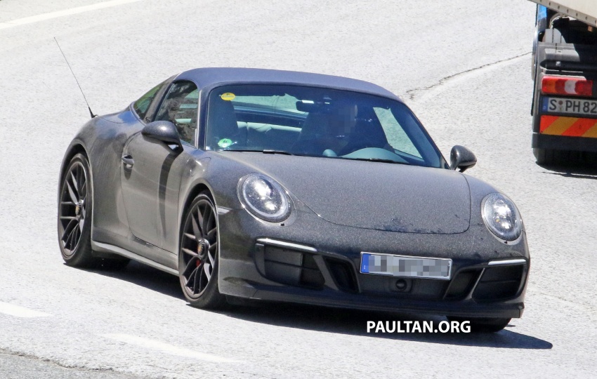 SPYSHOTS: New Porsche 911 Targa GTS seen testing 541482