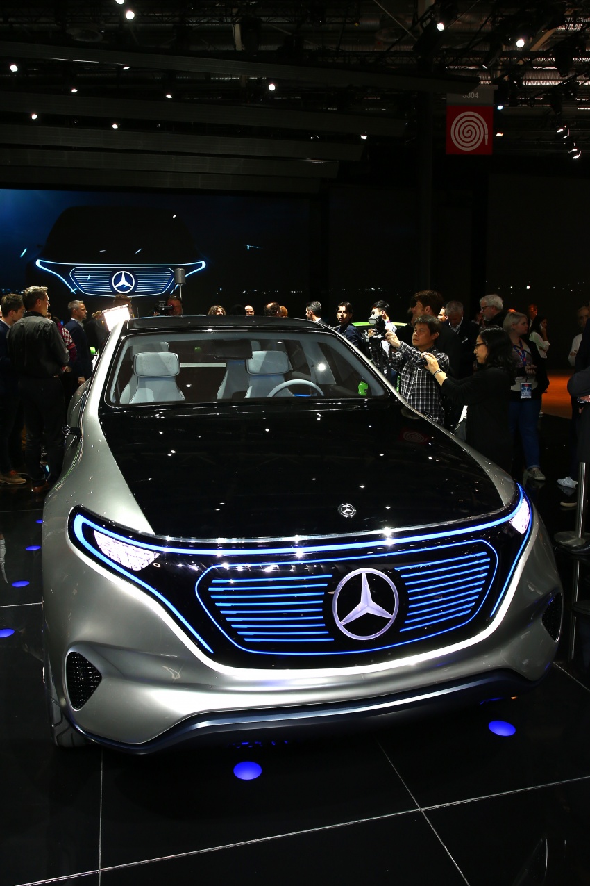 Mercedes-Benz Generation EQ makes debut in Paris 557236