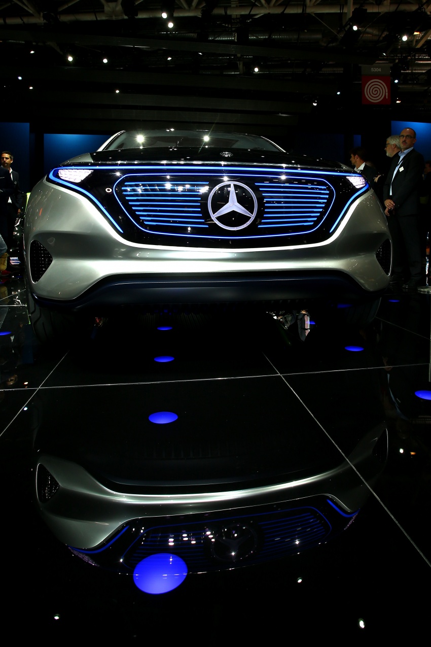 Mercedes-Benz Generation EQ makes debut in Paris 557237