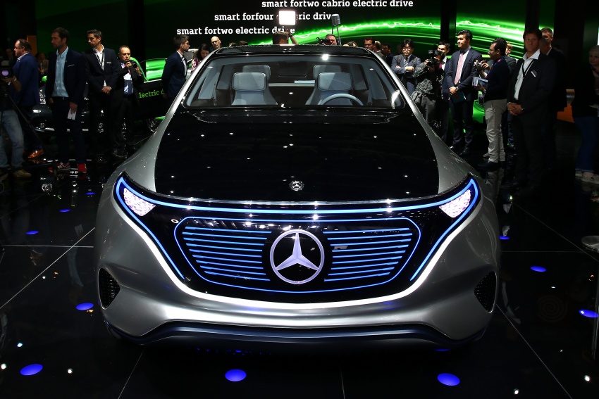 Mercedes-Benz Generation EQ makes debut in Paris 557234