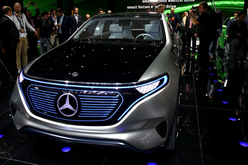 Mercedes-Benz Generation EQ makes debut in Paris 557231