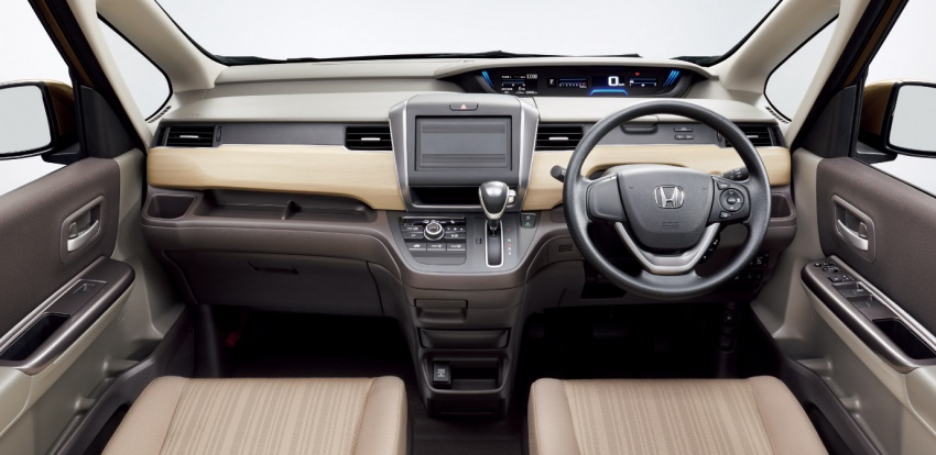 All-new 2016 Honda Freed goes on sale in Japan 549913